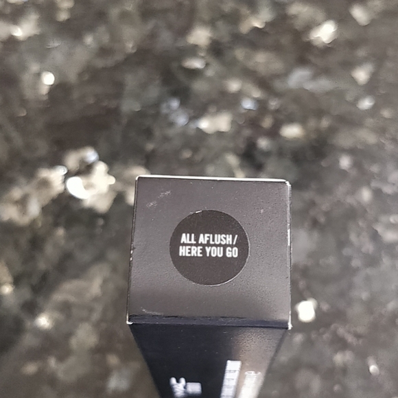 Mac cosmetics quiktrik stick multi-usage double embout All Aflush/Here - Picture 6 of 6
